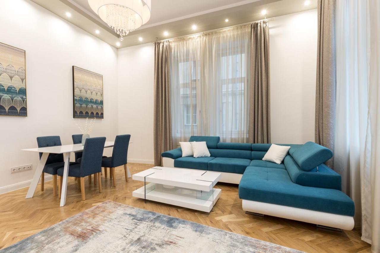 City Center Grand Luxury W 2Br/2Bt Budapeste Exterior foto