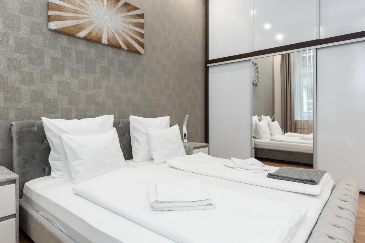 City Center Grand Luxury W 2Br/2Bt Budapeste Exterior foto